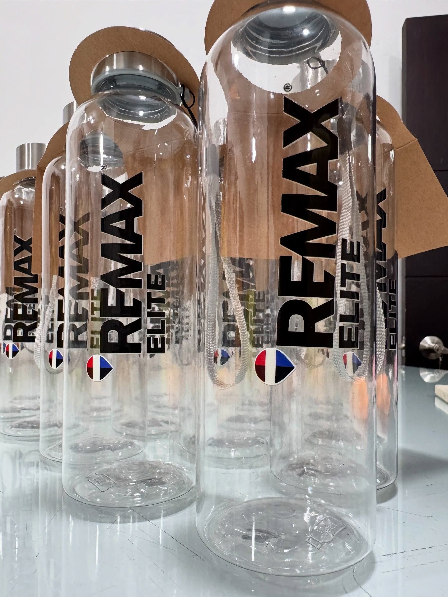 Botellas personalizadas para RE/MAX Elite